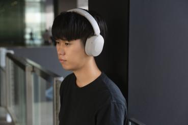 Final UX1000 Kabelloser Over-Ear-Kopfhörer mit ANC