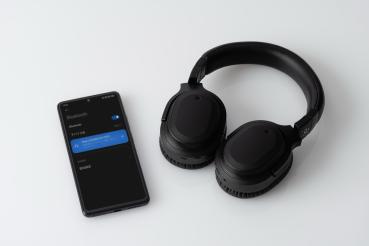 Final UX3000 SV Kabelloser Over-Ear-Kopfhörer mit ANC