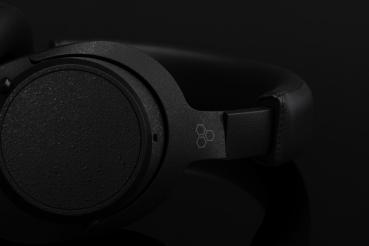 Final UX5000 Kabelloser Over-Ear-Kopfhörer mit ANC