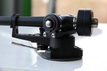 REGA RB 330 Tonarm
