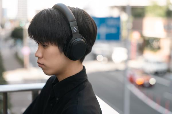 Final UX3000 SV Kabelloser Over-Ear-Kopfhörer mit ANC
