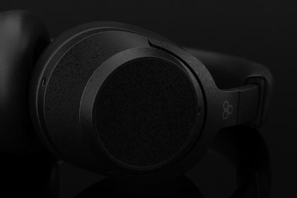 Final UX5000 Kabelloser Over-Ear-Kopfhörer mit ANC